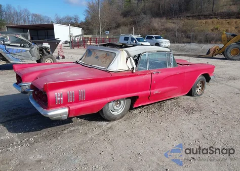 1960 Ford Thunderbird z USA, uszkodzony, nr VIN 0Y73Y100324